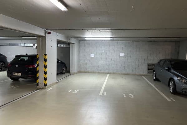 Prenájom garáže 13 m², Křižíkova, Praha Prenájom garáže 13 m², Křižíkova, Praha