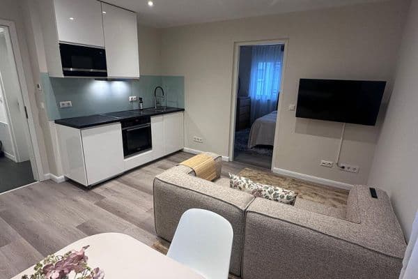 Prenájom bytu 2-izbový 41 m², In der Au 35, Frankfurt am Main Prenájom bytu 2-izbový 41 m², In der Au 35, Frankfurt am Main