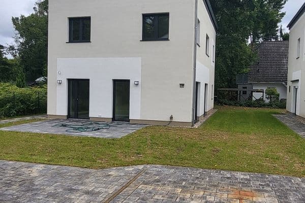 Predaj domu 150 m², pozemok 520 m², Finkenweg 16a, Falkensee Predaj domu 150 m², pozemok 520 m², Finkenweg 16a, Falkensee