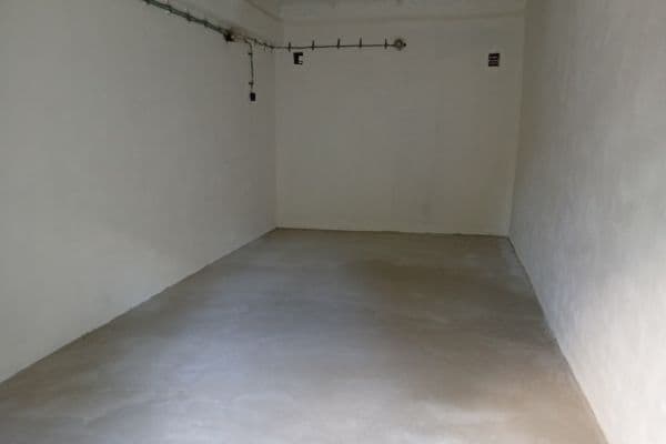 Prenájom garáže 13 m², Karlická, Černošice Prenájom garáže 13 m², Karlická, Černošice