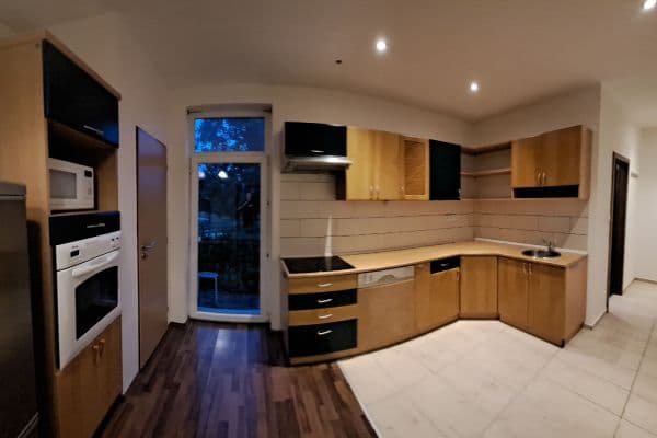 Prenájom bytu 2-izbový 46 m², Jeneweinova, Brno Prenájom bytu 2-izbový 46 m², Jeneweinova, Brno