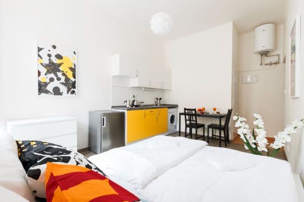 Prenájom bytu 1-izbový 300 m², Víta Nejedlého, Praha Prenájom bytu 1-izbový 300 m², Víta Nejedlého, Praha