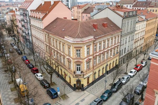 Prenájom nebytového priestoru 331 m², Záhřebská, Praha Prenájom nebytového priestoru 331 m², Záhřebská, Praha