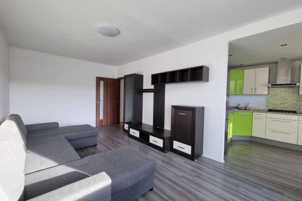 Prenájom bytu 3-izbový 64 m², Taussigova, Praha Prenájom bytu 3-izbový 64 m², Taussigova, Praha
