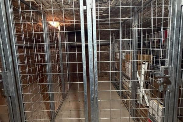 Prenájom nebytového priestoru 3 m², Dejvická, Praha, Praha Prenájom nebytového priestoru 3 m², Dejvická, Praha, Praha