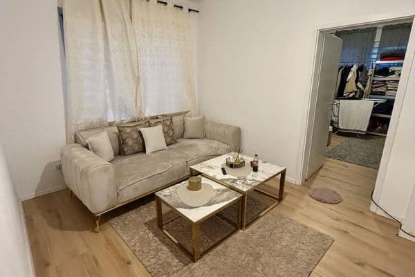Prenájom bytu 2-izbový 45 m², Nordstr 60, Wuppertal Prenájom bytu 2-izbový 45 m², Nordstr 60, Wuppertal