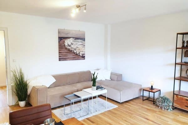 Prenájom bytu 2-izbový 61 m², Holstenhofweg 8, Hamburg Prenájom bytu 2-izbový 61 m², Holstenhofweg 8, Hamburg