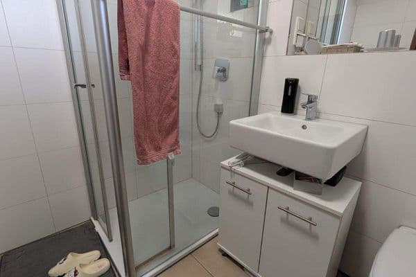 Prenájom bytu 2-izbový 60 m², Kasinostr. 89, Darmstadt, Hesensko Prenájom bytu 2-izbový 60 m², Kasinostr. 89, Darmstadt, Hesensko