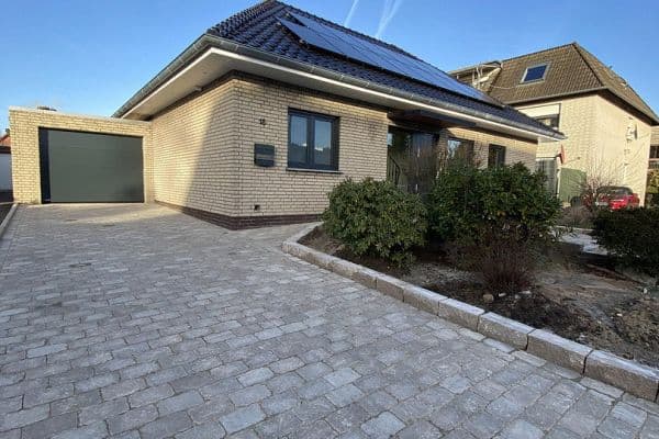 Predaj domu 210 m², pozemok 581 m², Cloppenburg, Dolné Sasko Predaj domu 210 m², pozemok 581 m², Cloppenburg, Dolné Sasko