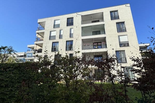 Predaj bytu 3-izbový 88 m², Ostfildern Predaj bytu 3-izbový 88 m², Ostfildern