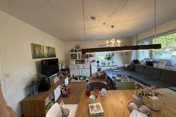Prenájom bytu 4-izbový 110 m², Filderstadt Prenájom bytu 4-izbový 110 m², Filderstadt