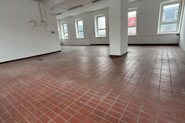 Prenájom nebytového priestoru 350 m², Magdeburgerstrasse 37, Gelsenkirchen Prenájom nebytového priestoru 350 m², Magdeburgerstrasse 37, Gelsenkirchen