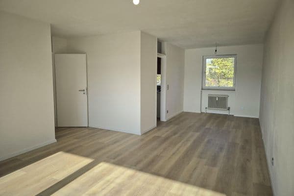 Prenájom bytu 3-izbový 83 m², Neuhaus Prenájom bytu 3-izbový 83 m², Neuhaus