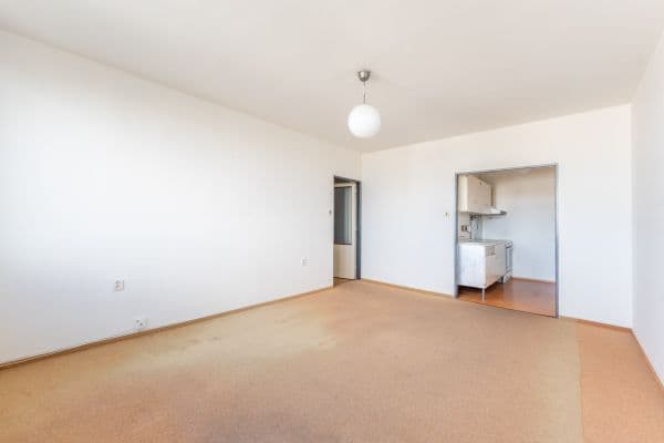 Predaj bytu 3-izbový 62 m², Nad Lesním divadlem, Praha Predaj bytu 3-izbový 62 m², Nad Lesním divadlem, Praha
