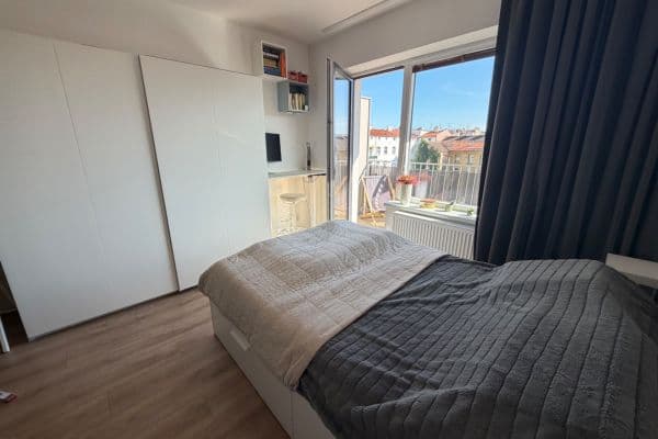Prenájom bytu 1-izbový 31 m², Spolková, Brno Prenájom bytu 1-izbový 31 m², Spolková, Brno