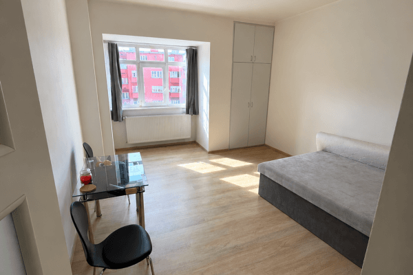 Prenájom bytu 1-izbový 31 m², 5. května, Praha Prenájom bytu 1-izbový 31 m², 5. května, Praha