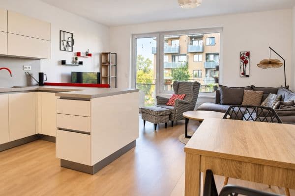 Predaj bytu 4-izbový 92 m², Zvěřinova, Praha Predaj bytu 4-izbový 92 m², Zvěřinova, Praha