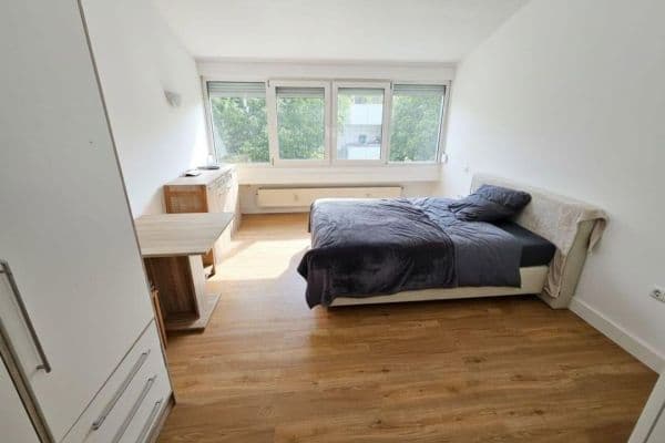 Prenájom bytu 1-izbový 24 m², Nürnberg Prenájom bytu 1-izbový 24 m², Nürnberg