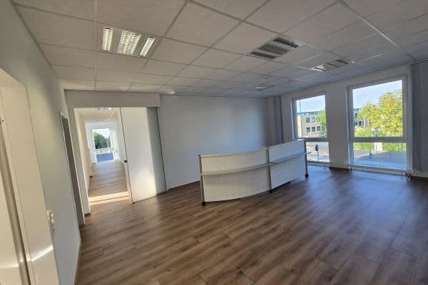 Prenájom kancelárie 190 m², Keramikerstrasse 59, Rheinbach Prenájom kancelárie 190 m², Keramikerstrasse 59, Rheinbach
