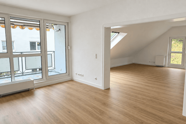 Prenájom bytu 3-izbový 89 m², Köhlersgrund, Marburg, Hesensko Prenájom bytu 3-izbový 89 m², Köhlersgrund, Marburg, Hesensko