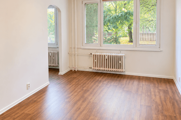 Prenájom bytu 3-izbový 55 m², Varnsdorfská, Praha Prenájom bytu 3-izbový 55 m², Varnsdorfská, Praha