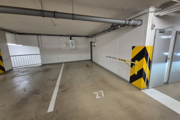 Prenájom garáže 26 m², Drahobejlova, Praha Prenájom garáže 26 m², Drahobejlova, Praha