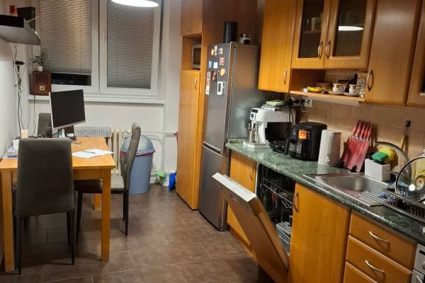 Prenájom bytu 2-izbový 65 m², Merhautova, Brno Prenájom bytu 2-izbový 65 m², Merhautova, Brno
