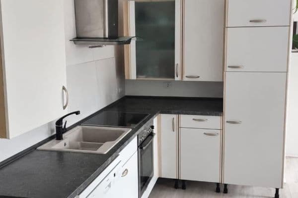 Prenájom bytu 3-izbový 98 m², Staig 22, Hechingen Prenájom bytu 3-izbový 98 m², Staig 22, Hechingen