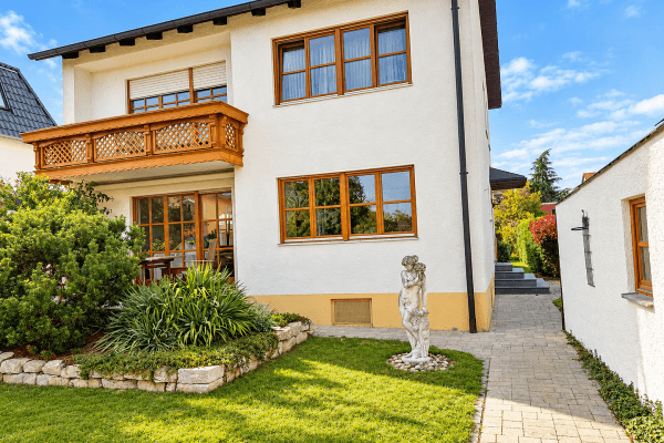 Prenájom domu 135 m², pozemok 646 m², Thomastraße 3,5, Ingolstadt, Bavorsko Prenájom domu 135 m², pozemok 646 m², Thomastraße 3,5, Ingolstadt, Bavorsko