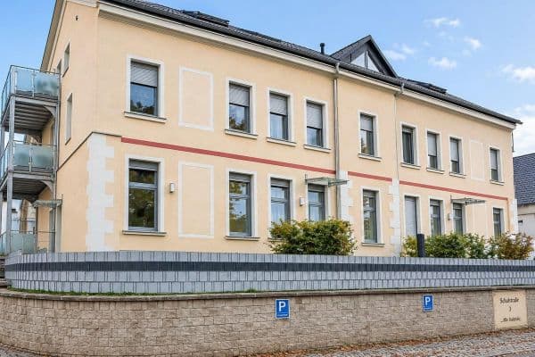 Prenájom bytu 2-izbový 70 m², Schulstraße 3, Langenbernsdorf Prenájom bytu 2-izbový 70 m², Schulstraße 3, Langenbernsdorf