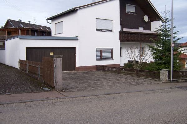 Prenájom bytu 2-izbový 81 m², Herbrechtingen, Bádensko-Wurttembersko Prenájom bytu 2-izbový 81 m², Herbrechtingen, Bádensko-Wurttembersko