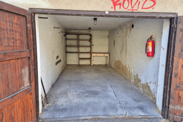 Prenájom garáže 15 m², Praha Prenájom garáže 15 m², Praha