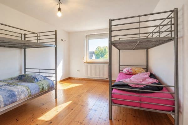 Prenájom domu 135 m², pozemok 1.000 m², Rißstraße 41, Ehingen (Donau), Bádensko-Wurttembersko Prenájom domu 135 m², pozemok 1.000 m², Rißstraße 41, Ehingen (Donau), Bádensko-Wurttembersko