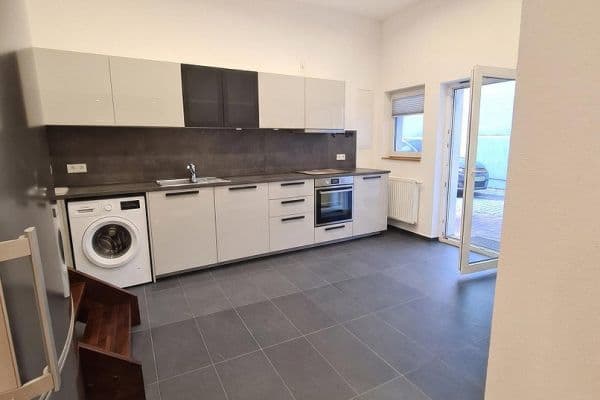Prenájom bytu 2-izbový 70 m², St. Leon-Rot Prenájom bytu 2-izbový 70 m², St. Leon-Rot