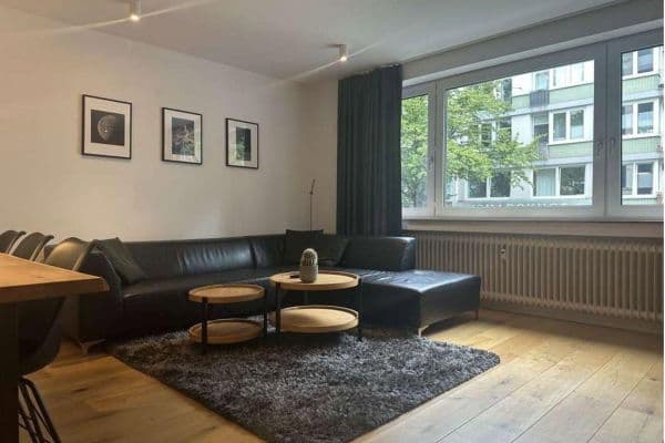 Prenájom bytu 3-izbový 92 m², Bismarckstr. 45, Köln, Severné Porýnie - Westfálsko Prenájom bytu 3-izbový 92 m², Bismarckstr. 45, Köln, Severné Porýnie - Westfálsko