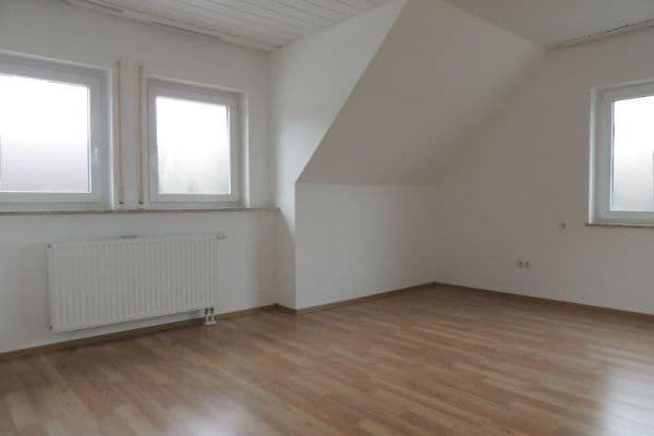 Prenájom bytu 3-izbový 92 m², Mössingen Prenájom bytu 3-izbový 92 m², Mössingen