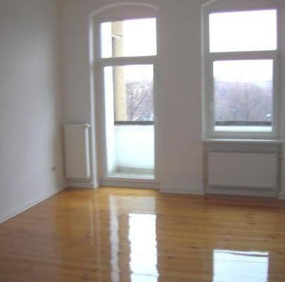 Prenájom bytu 4-izbový 114 m², Berlin, Berlín Prenájom bytu 4-izbový 114 m², Berlin, Berlín