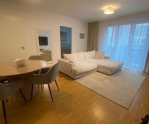 Prenájom bytu 2-izbový 53 m², Frankfurt am Main Prenájom bytu 2-izbový 53 m², Frankfurt am Main
