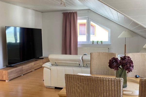 Prenájom bytu 3-izbový 85 m², Ingelfingen Prenájom bytu 3-izbový 85 m², Ingelfingen