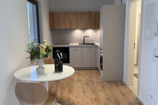 Prenájom bytu 1-izbový 31 m², Leonhardstraße 54, Nürnberg Prenájom bytu 1-izbový 31 m², Leonhardstraße 54, Nürnberg
