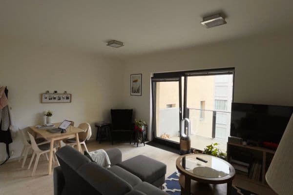 Prenájom bytu 3-izbový 70 m², U Mlýnského kanálu, Praha Prenájom bytu 3-izbový 70 m², U Mlýnského kanálu, Praha