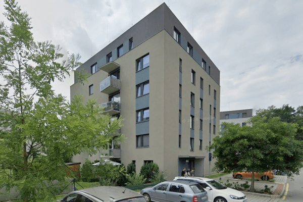 Predaj bytu 2-izbový 60 m², V Hliníkách, Chrudim Predaj bytu 2-izbový 60 m², V Hliníkách, Chrudim