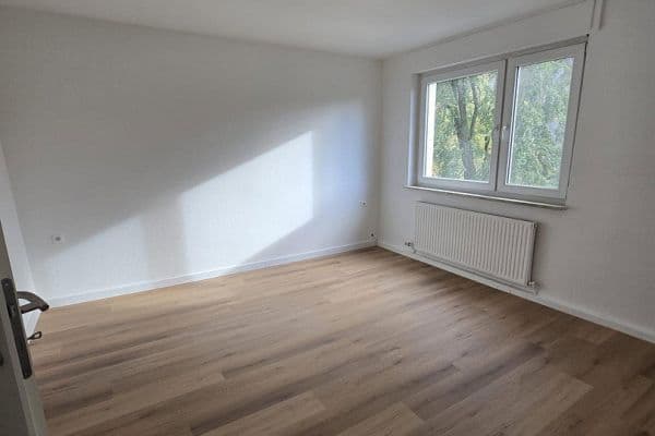 Prenájom bytu 2-izbový 58 m², Friedenstr. 27, Karlsruhe, Bádensko-Wurttembersko Prenájom bytu 2-izbový 58 m², Friedenstr. 27, Karlsruhe, Bádensko-Wurttembersko