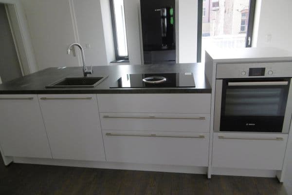Prenájom bytu 2-izbový 95 m², Innere Plauensche Str.21, Zwickau, Sasko Prenájom bytu 2-izbový 95 m², Innere Plauensche Str.21, Zwickau, Sasko