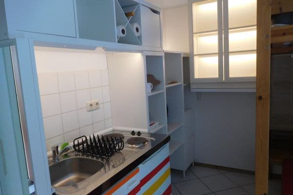 Predaj bytu 1-izbový 24 m², Köln Predaj bytu 1-izbový 24 m², Köln