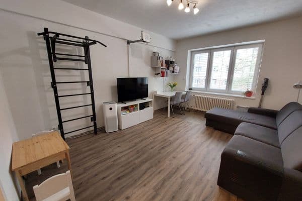 Prenájom bytu 3-izbový 70 m², Čápkova, Brno Prenájom bytu 3-izbový 70 m², Čápkova, Brno