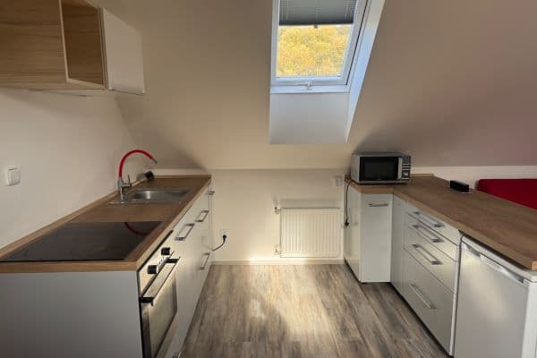 Prenájom bytu 2-izbový 85 m², Nad Běloky, Hostivice Prenájom bytu 2-izbový 85 m², Nad Běloky, Hostivice