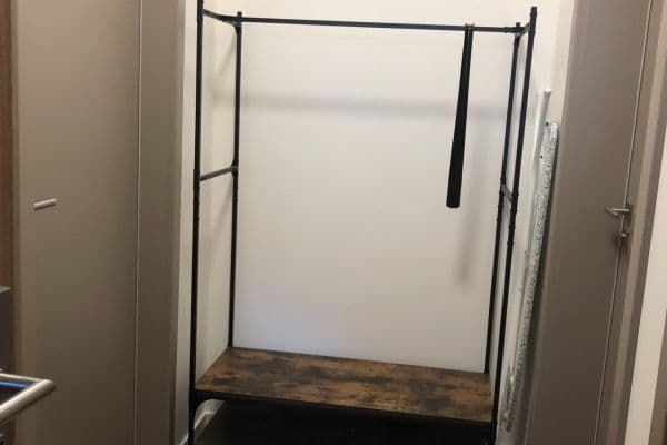 Prenájom bytu Garsoniéra 34 m², Bělohorská, Praha Prenájom bytu Garsoniéra 34 m², Bělohorská, Praha