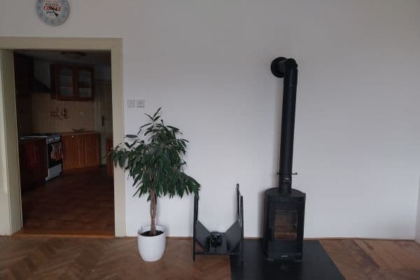 Prenájom bytu 2-izbový 63 m², Puškinovo náměstí, Praha Prenájom bytu 2-izbový 63 m², Puškinovo náměstí, Praha