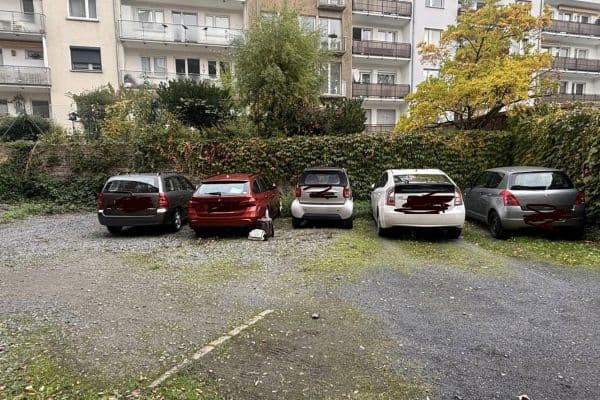 Prenájom garáže, Burgunder Straße 44, Köln, Severné Porýnie - Westfálsko Prenájom garáže, Burgunder Straße 44, Köln, Severné Porýnie - Westfálsko